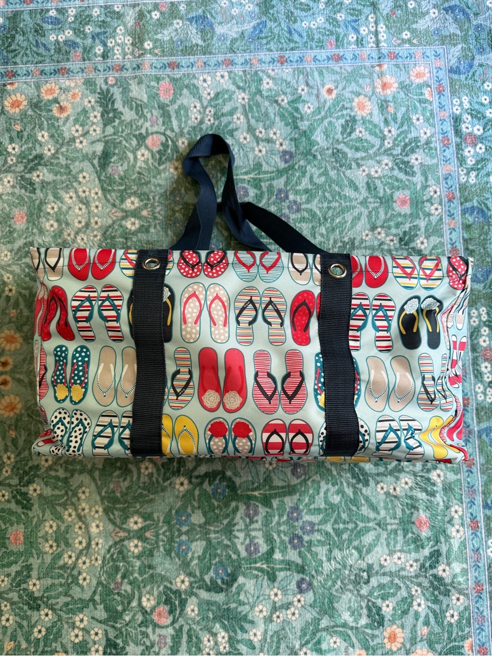 thirty-one Flip-Flop Print large utility Tote